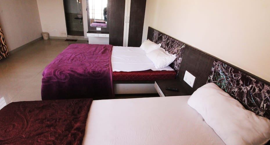 Hotel Whispering Wood Mahabaleshwar, Mahabaleshwar 5